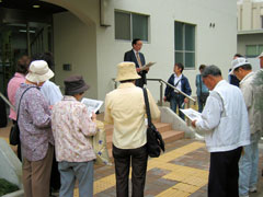 裁判闘争に集まった住民（５月１６日 西宮）